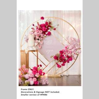 Round Frame with Diamond Centre