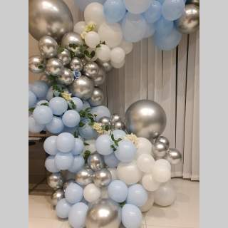 Organic Hallway Balloons