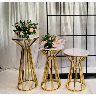 Gold Plinth